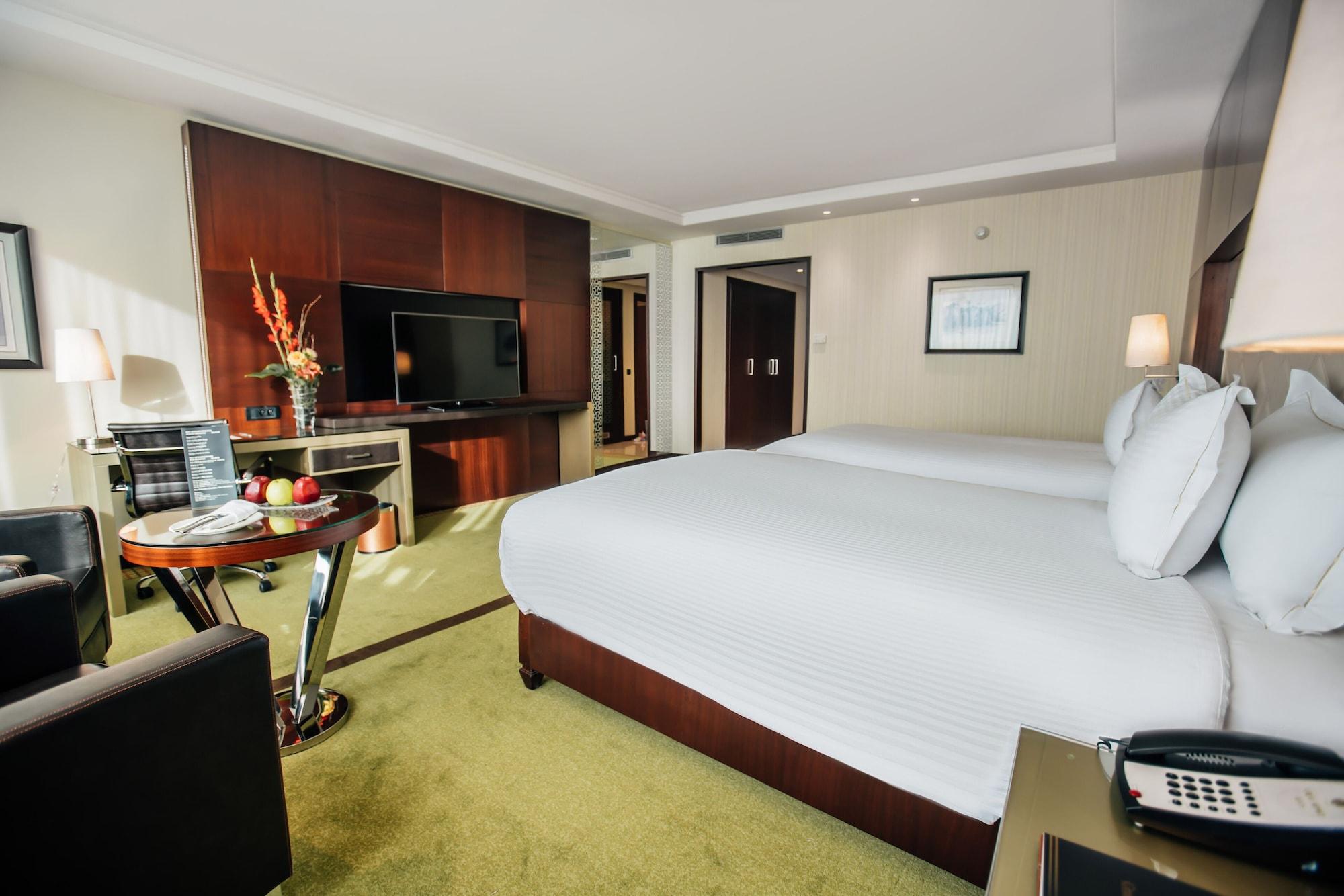 Grand Mogador City Center Casablanca Ngoại thất bức ảnh A room at the hotel