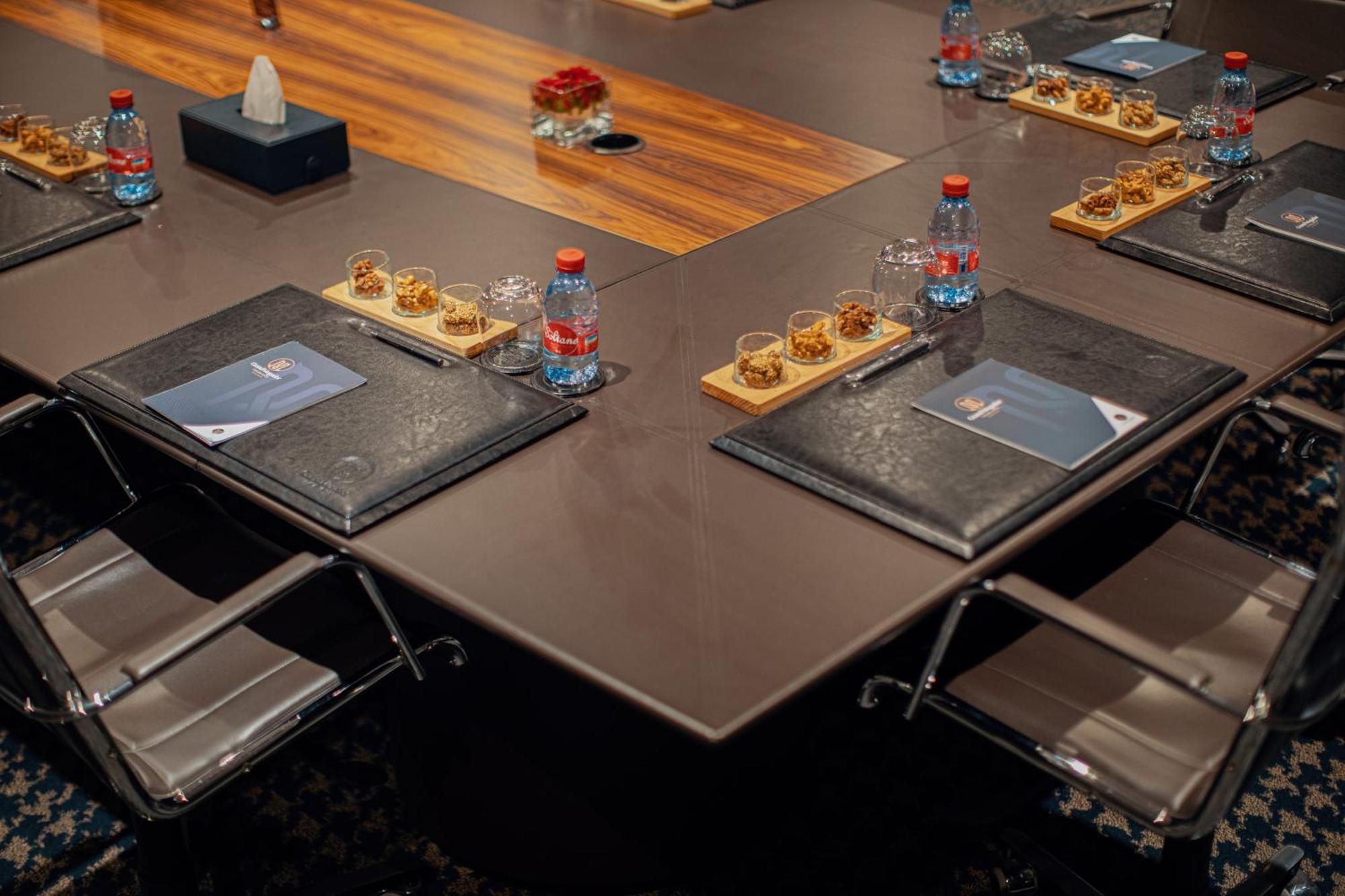 Grand Mogador City Center Casablanca Ngoại thất bức ảnh Meeting room at the hotel